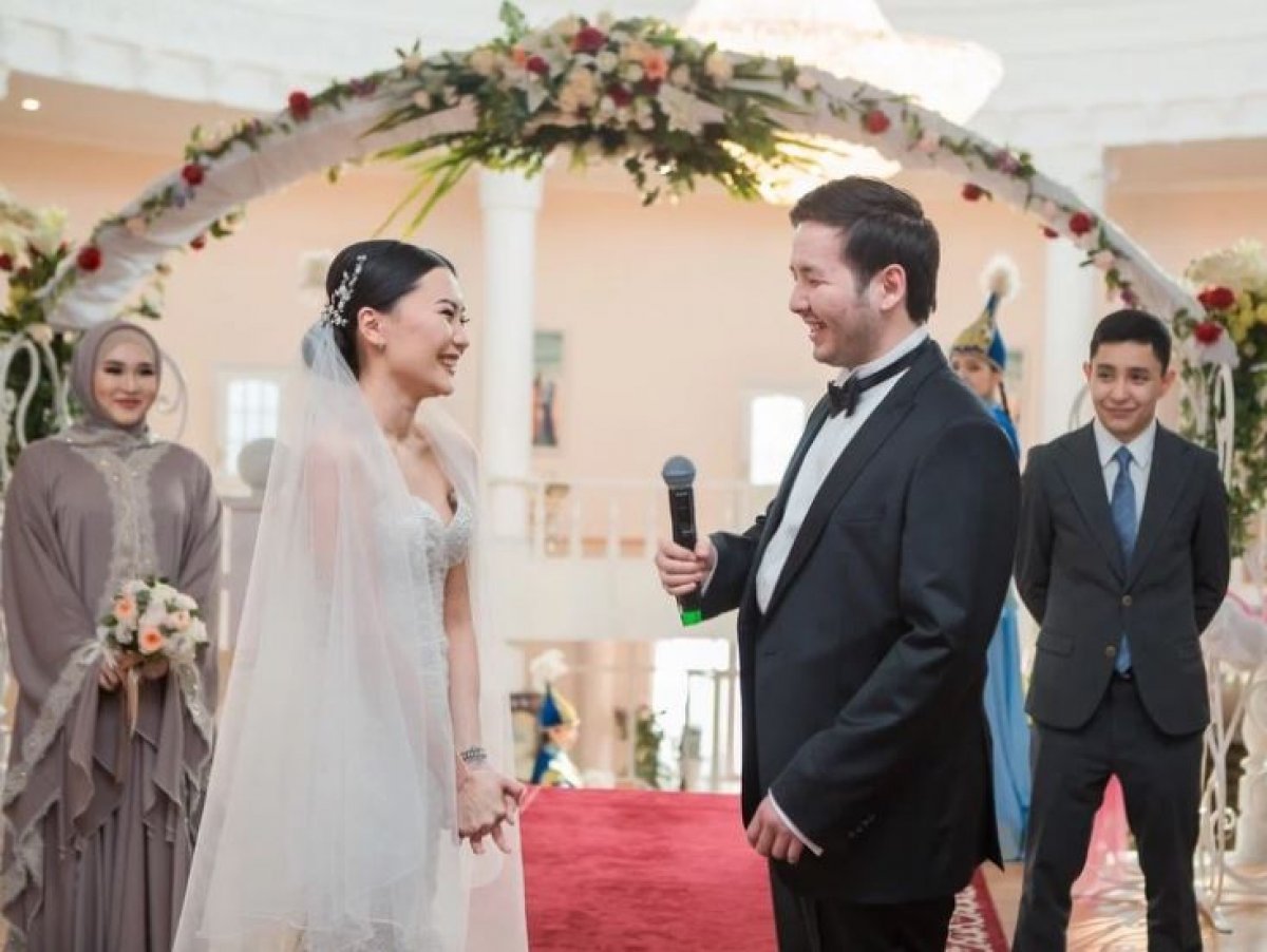 Дочь Алагузовой отметила 7-летие свадьбы с мужем