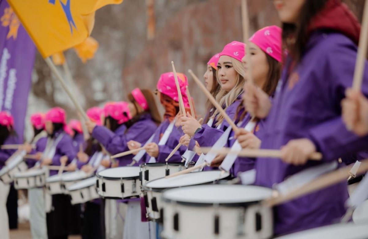 Женский марш в поддержку референдума прошел в Алматы