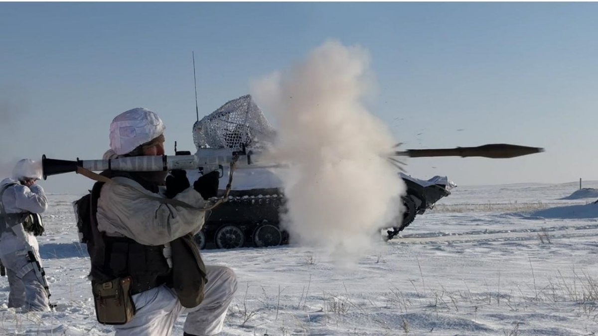Огневое поражение целей отработали в Усть-Каменогорском гарнизоне