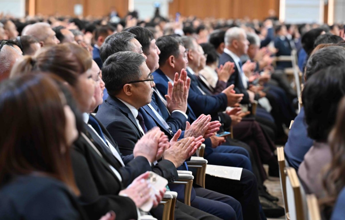 Президент Казахстана призвал к здравомыслию и адаптации в условиях глобальной "турбулентности"