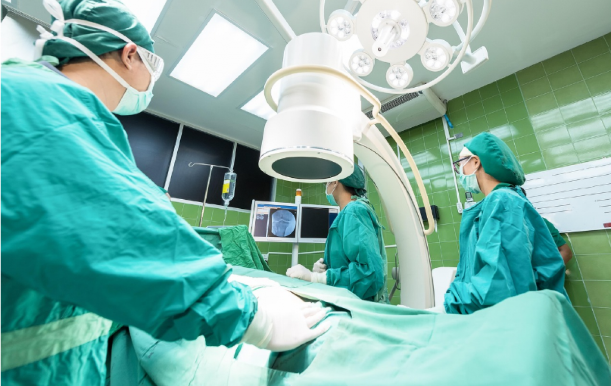 Парень пережил клиническую смерть в гараже России