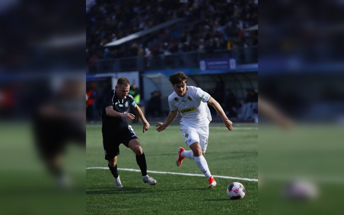 Весенний звон мячей