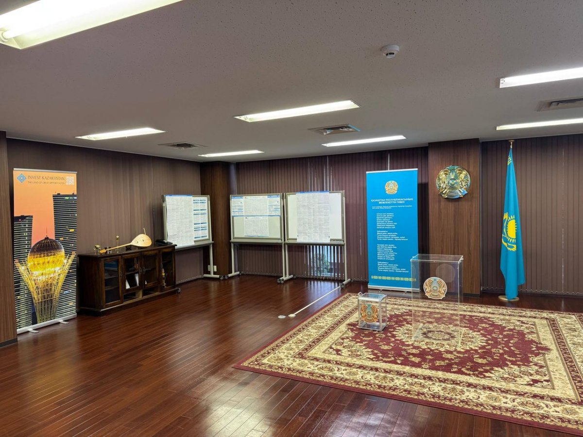 Первые избирательные участки референдума открылись в Японии и Корее