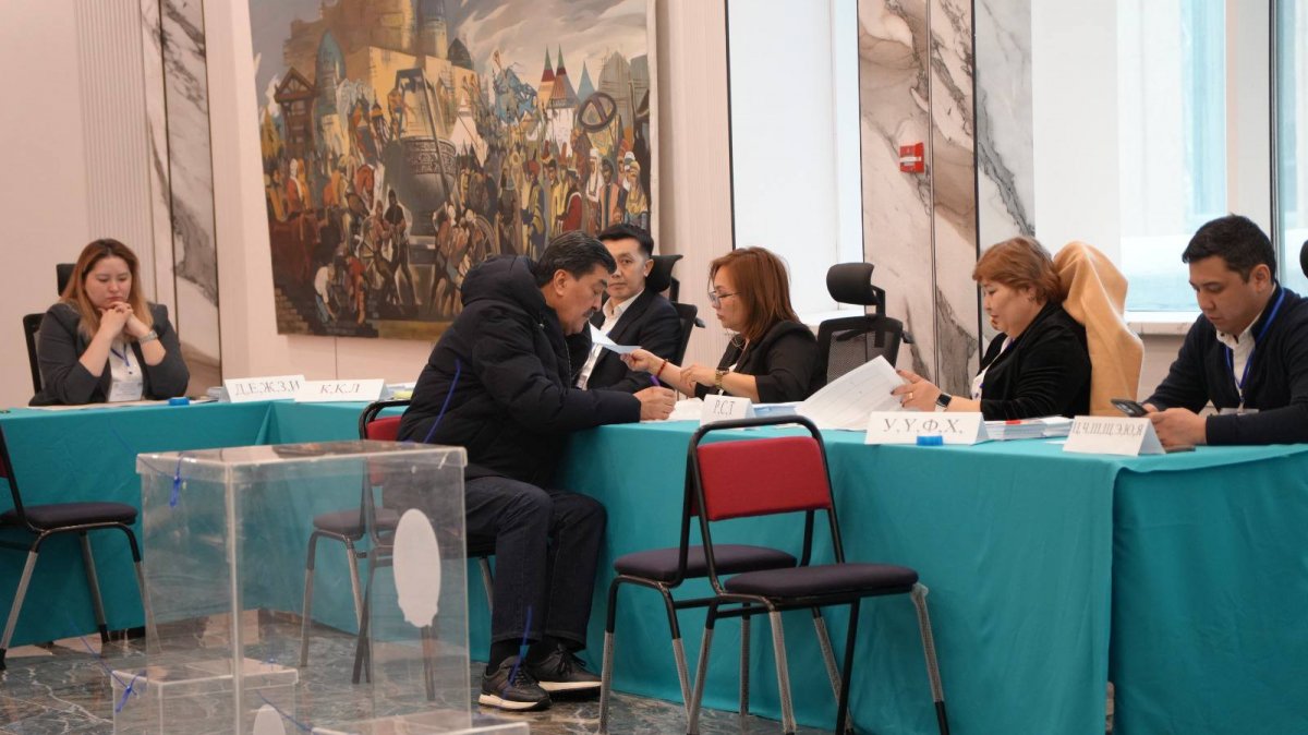 Ерлан Нысанбаев проголосовал на республиканском референдуме