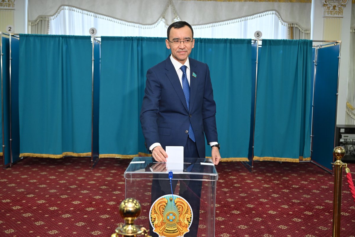 Маулен Ашимбаев: Референдум на практике реализует принципы Слышащего государства