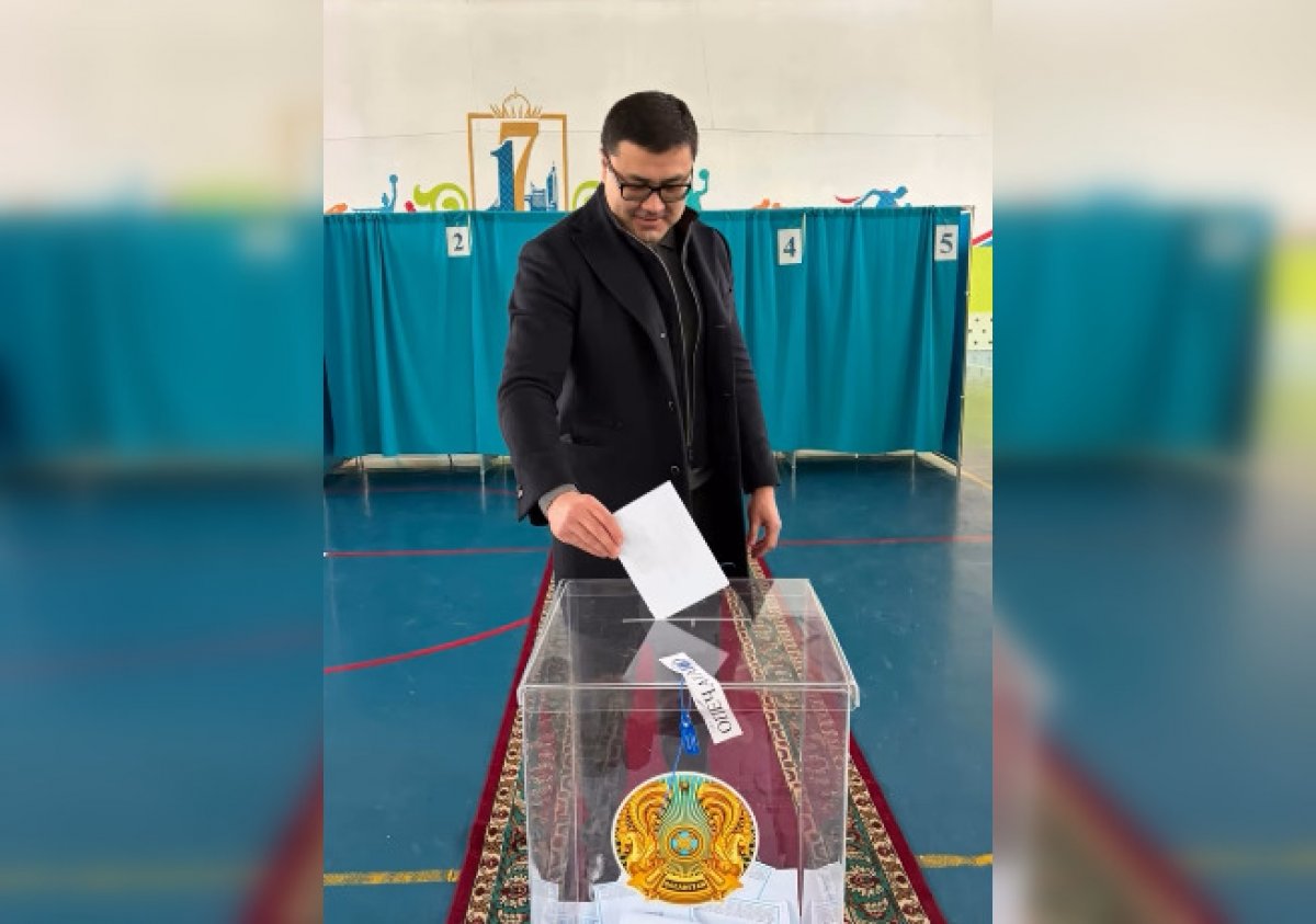 Бахтияр Мәкен отдал свой голос за будущее страны