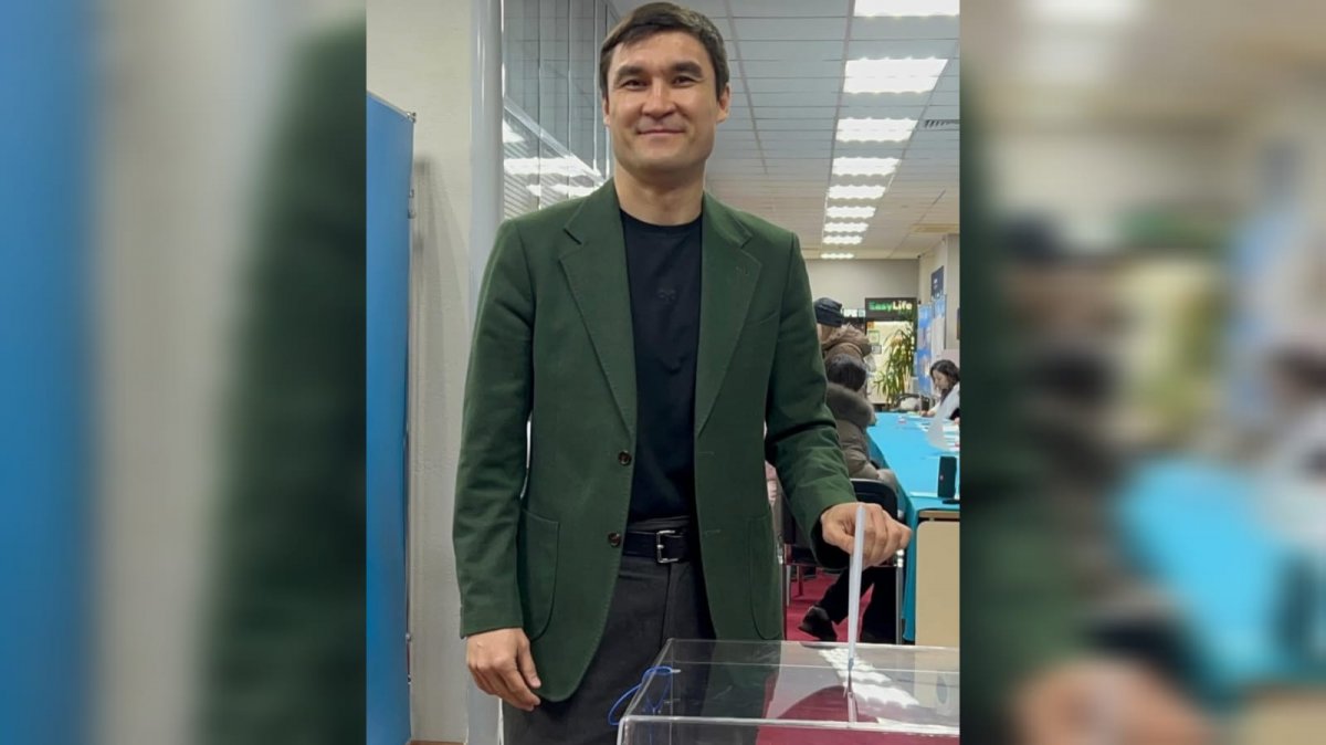 Серик Сапиев принял участие в республиканском референдуме