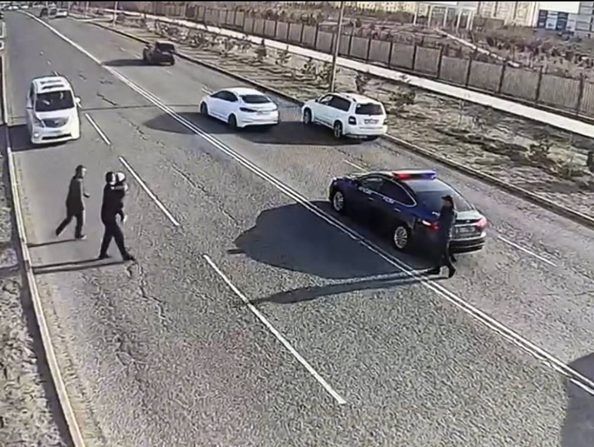 Четырехлетний ребенок бегал по проезжей части в Актау