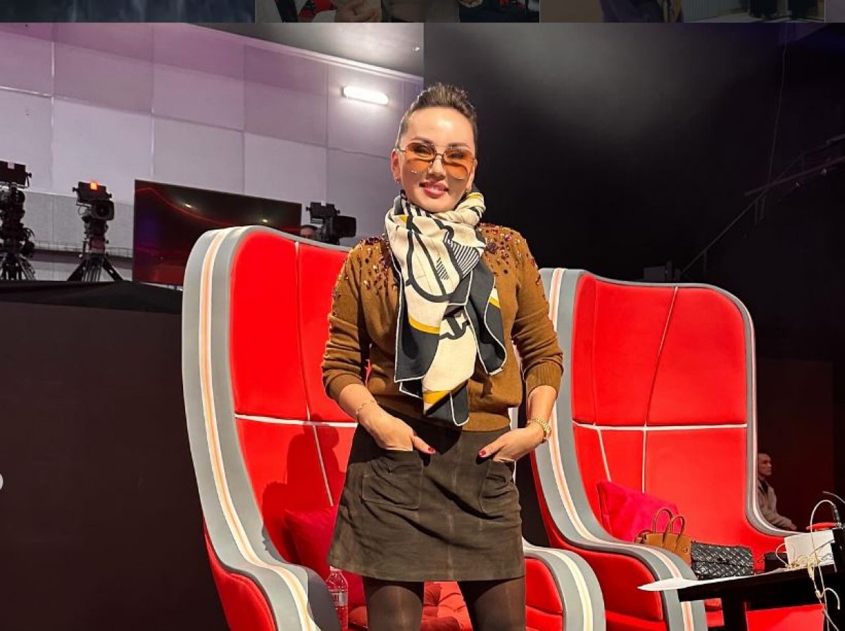 Баян Алагузова сняла ироничное видео с дочерью из ванной