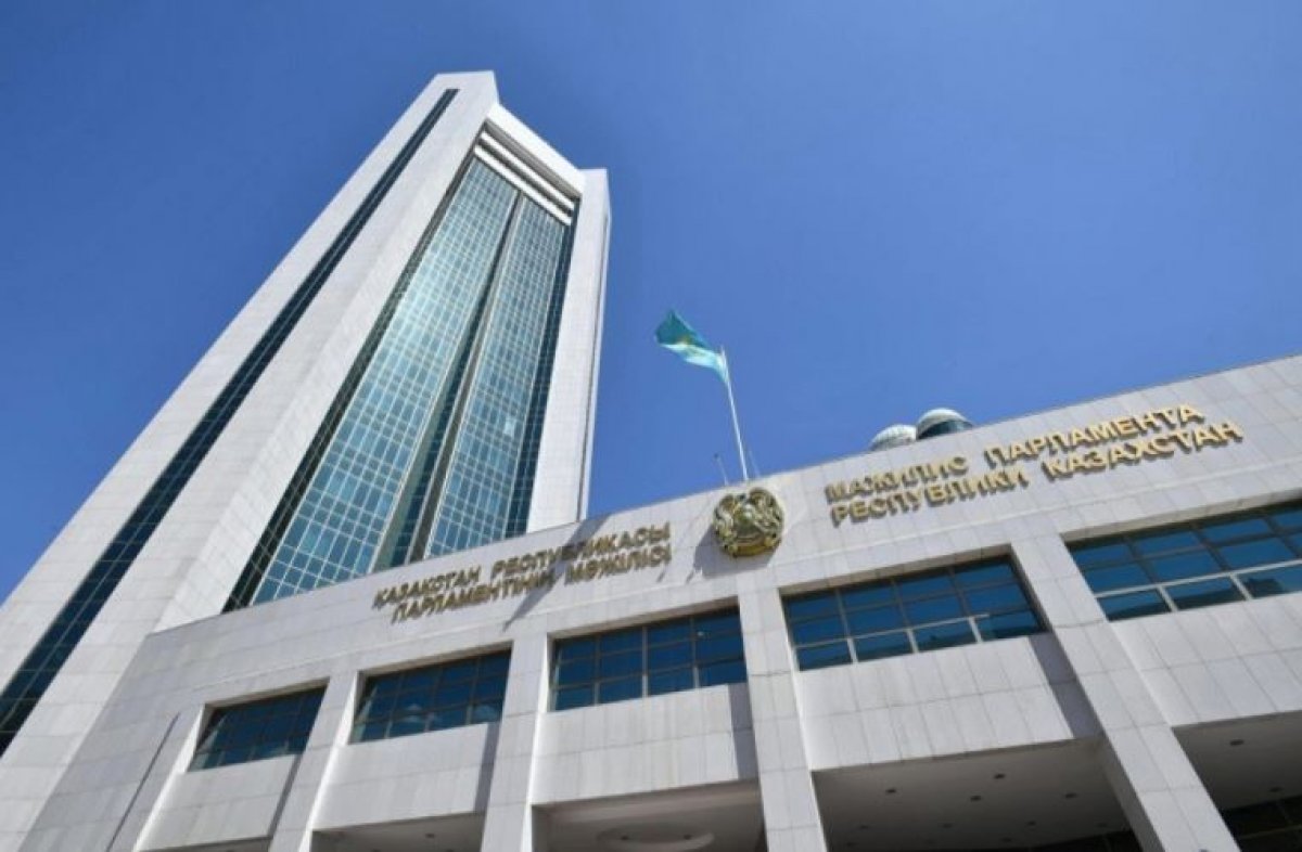 Ерлан Кошанов: Пять новых конституционных законов внесут в Парламент Казахстана