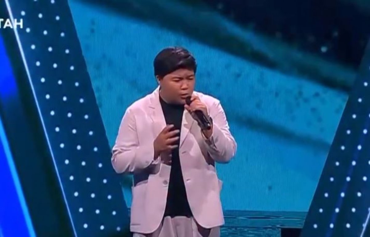 Ержан Максим анонсировал песню (ВИДЕО)