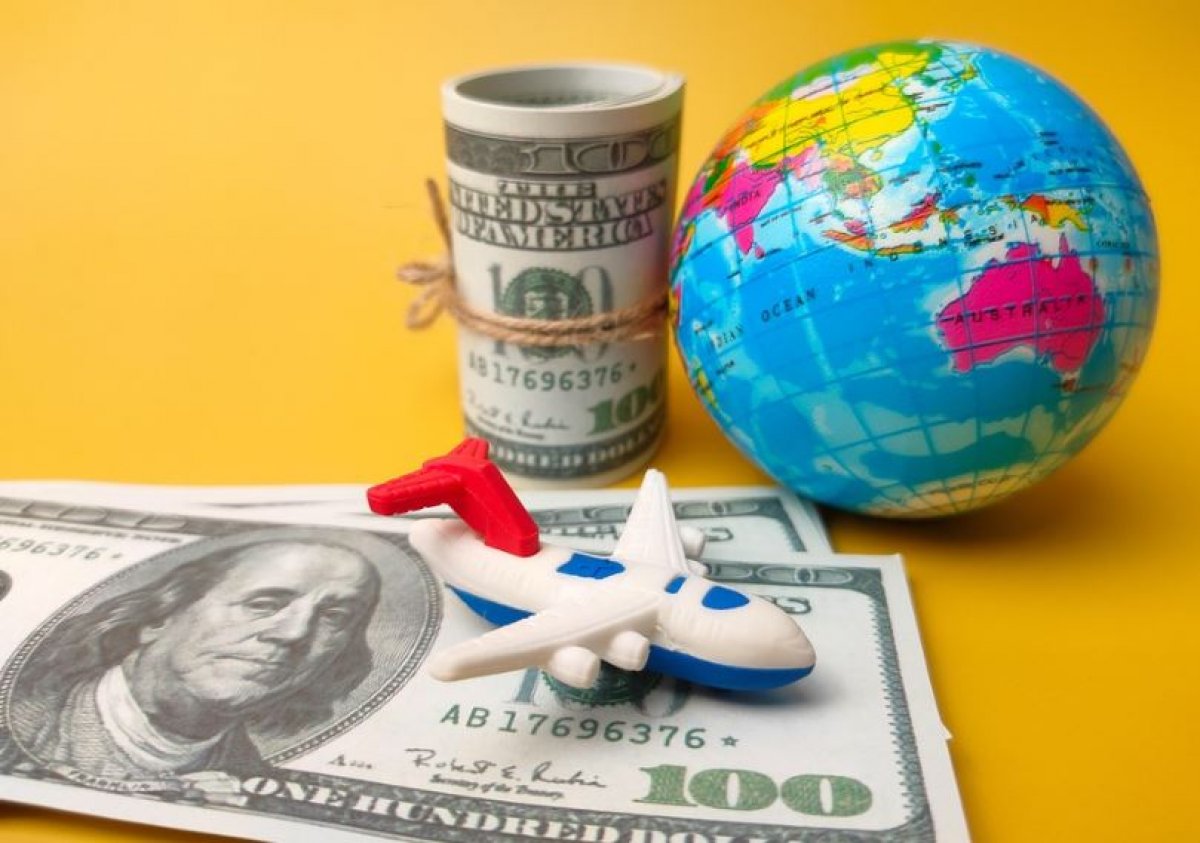 Сотрудник турфирмы оставил людей без денег и поездки в Астане