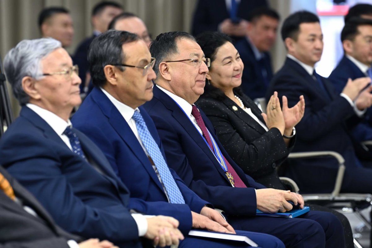 Президент обратился к представителям научного и академического сообщества