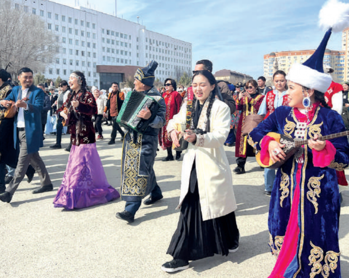 Яркие краски единства