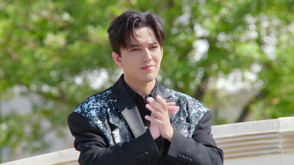 Шоу Димаша Кудайбергена прошло в Алматы