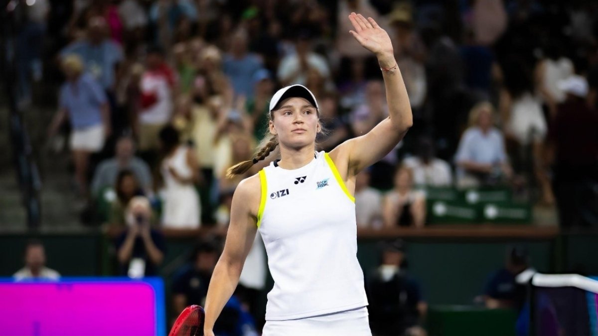 Елена Рыбакина вышла в четвертый круг турнира Miami Open