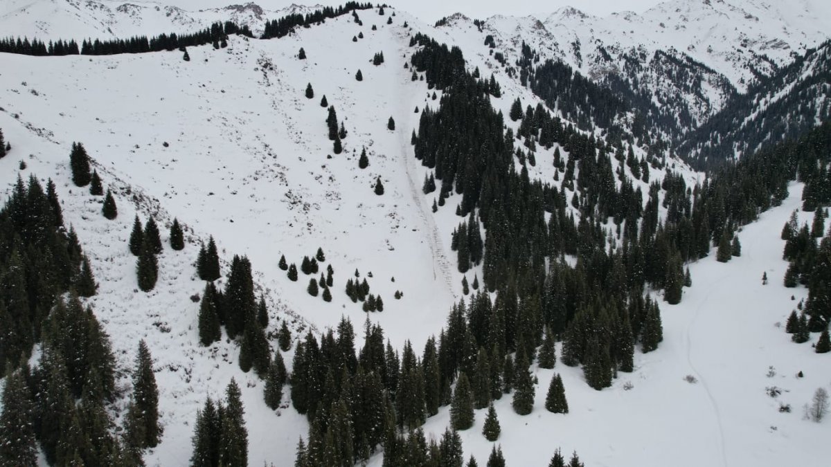 Алматинцам и гостям города рекомендовали отложить походы в горы