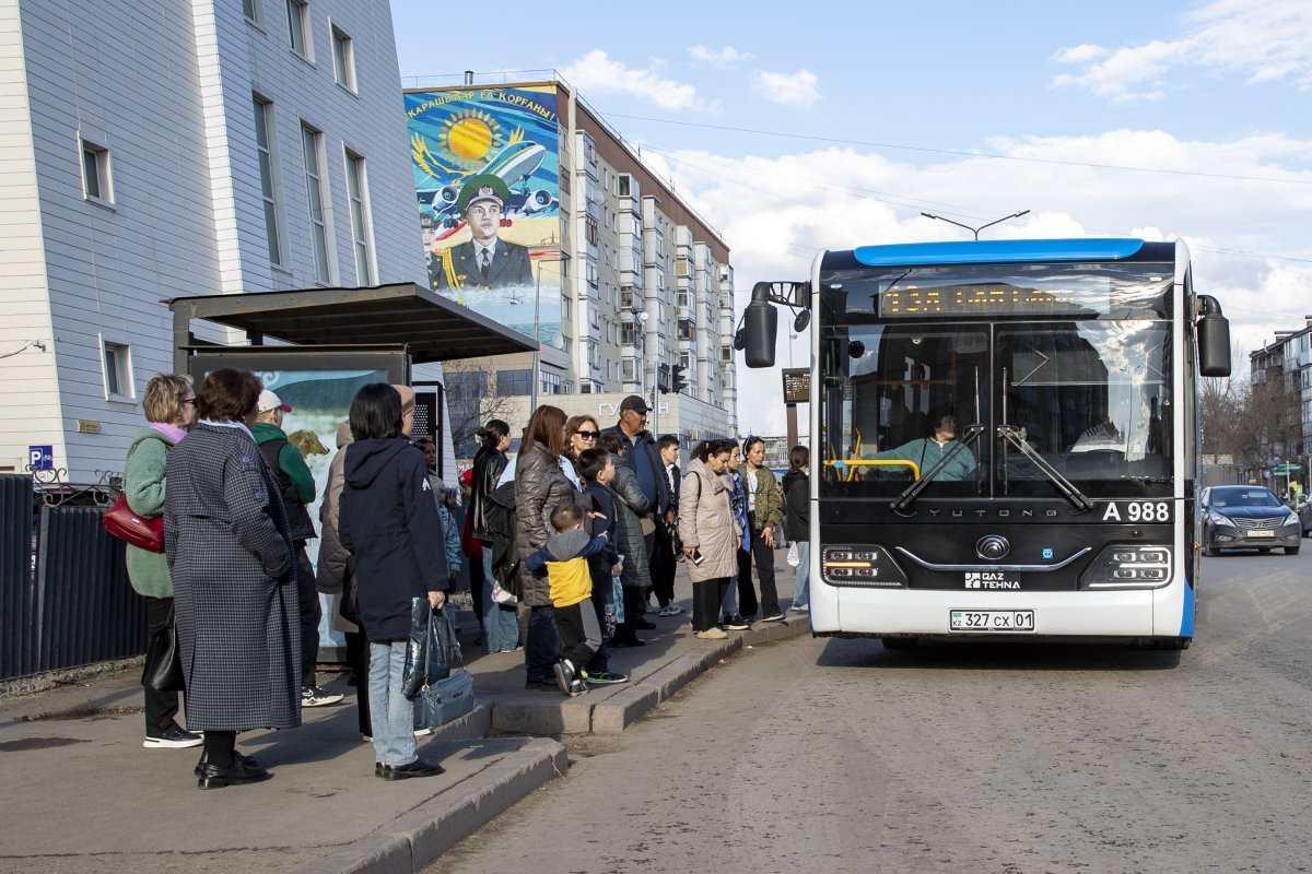 Два автобуса изменили маршруты в Астане
