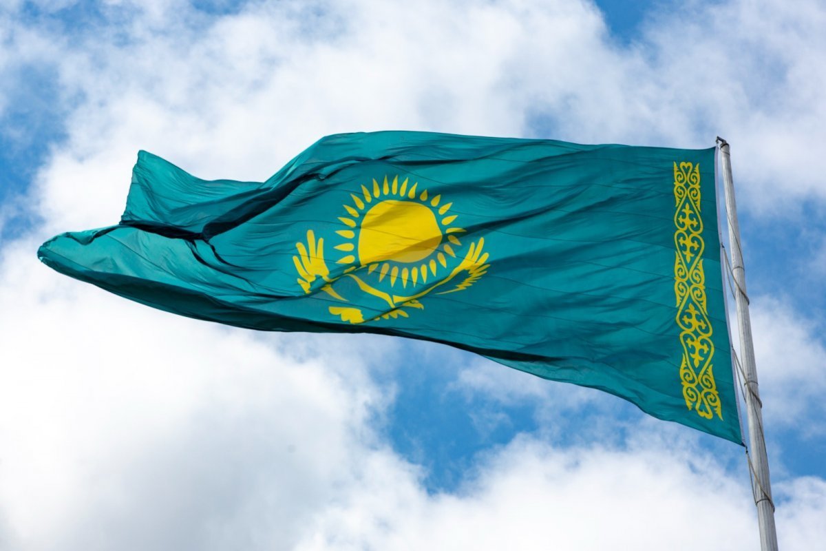Казахстан выступает в роли "связующего звена" между Востоком и Западом