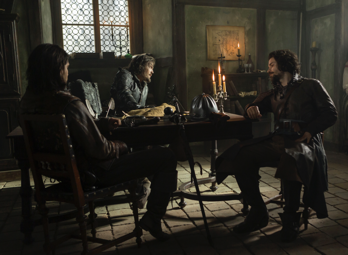 Cкелет мушкетера д`Артаньяна нашли во Франции (ВИДЕО)