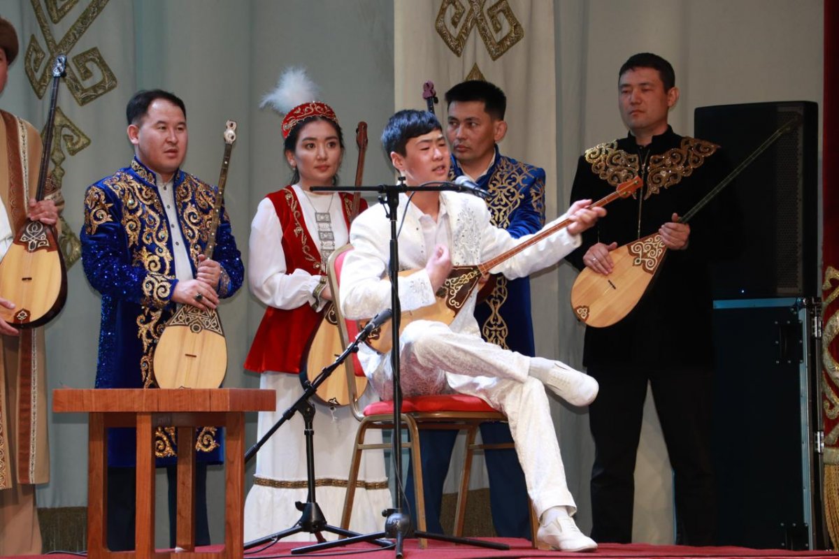 "Алтайым – алтын бесігім": при поддержке партии AMANAT состоялся республиканский командный айтыс