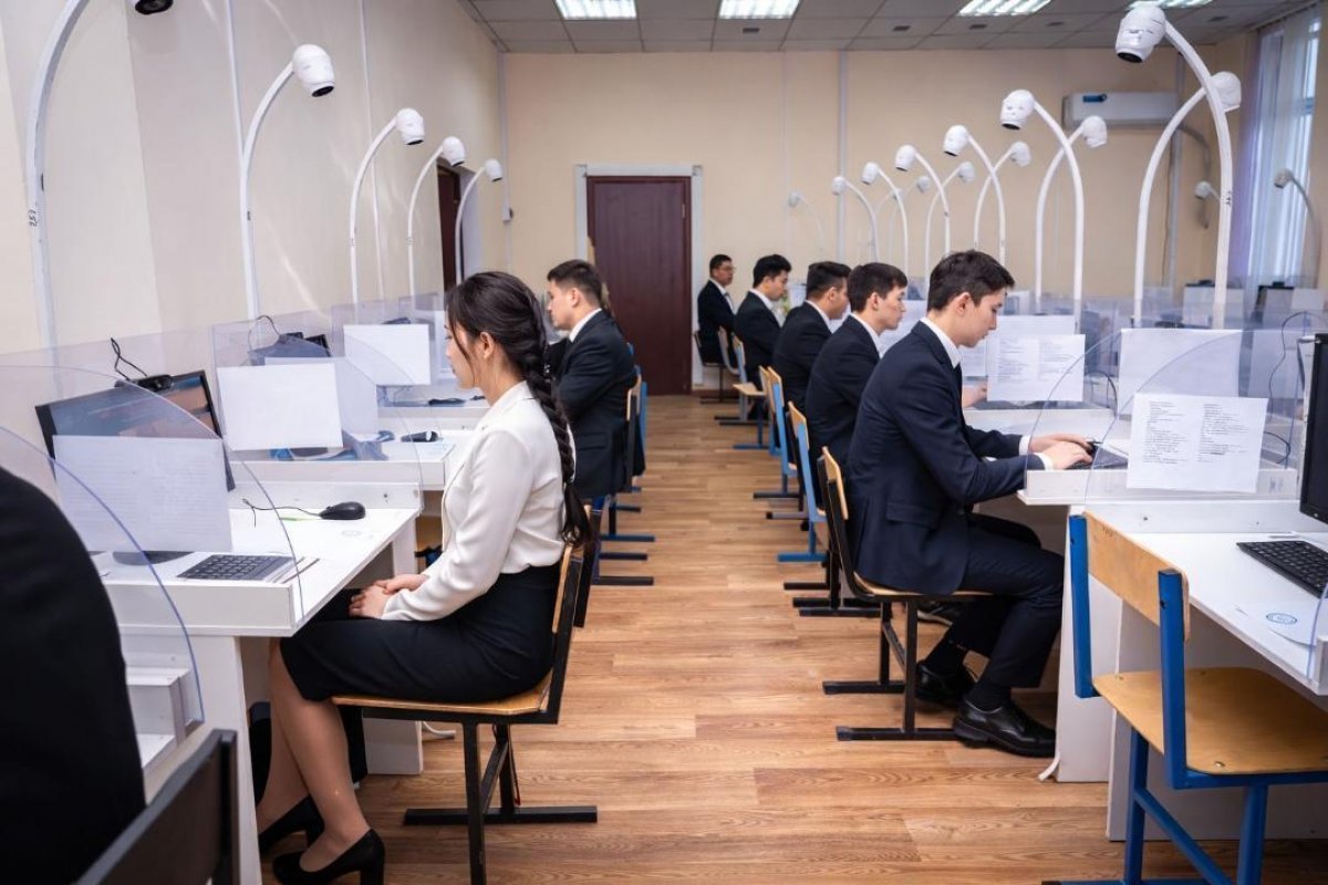 Сколько казахстанцев сдали мартовское ЕНТ