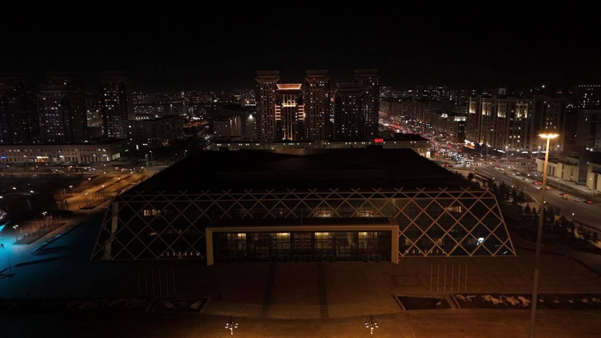 В 20:30 погас свет по всему Казахстану