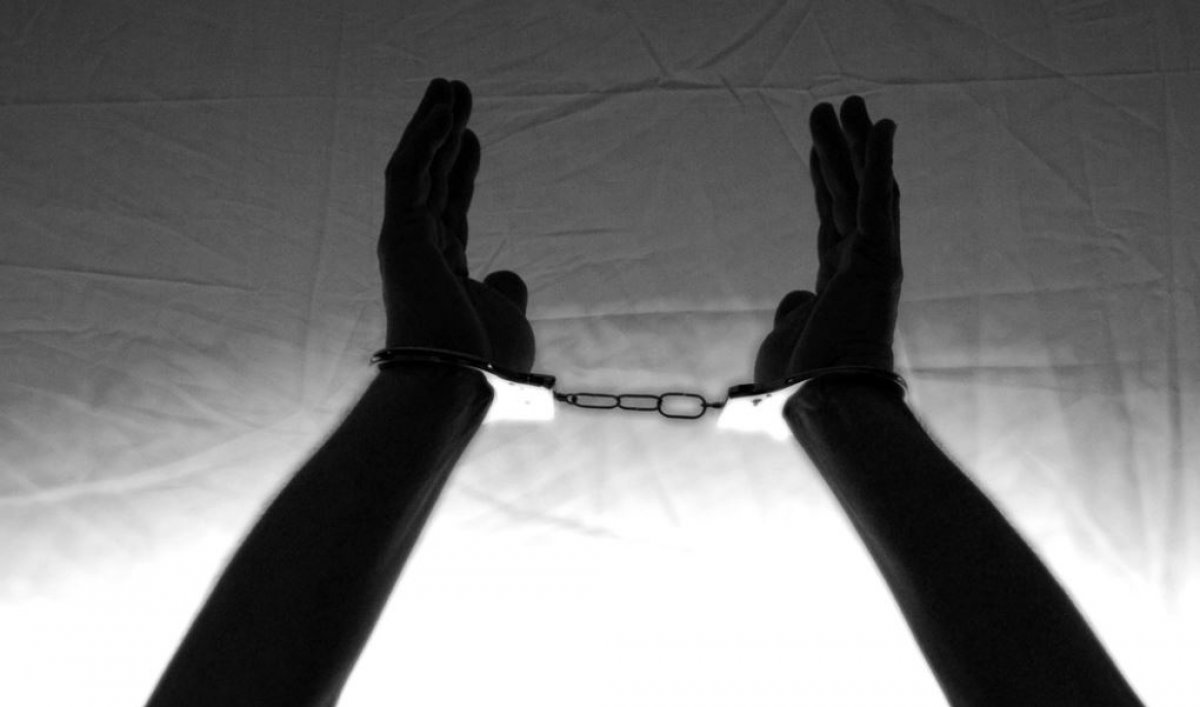 Годы в бегах закончились: подозреваемого в финпирамиде вернули в Казахстан