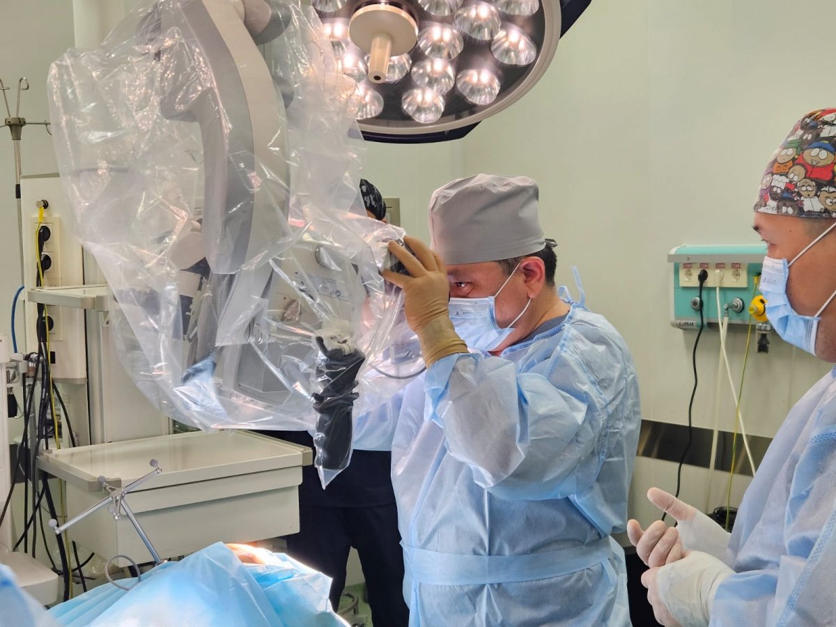 6-летнего ребенка с опухолью мозга спасли в Алматы