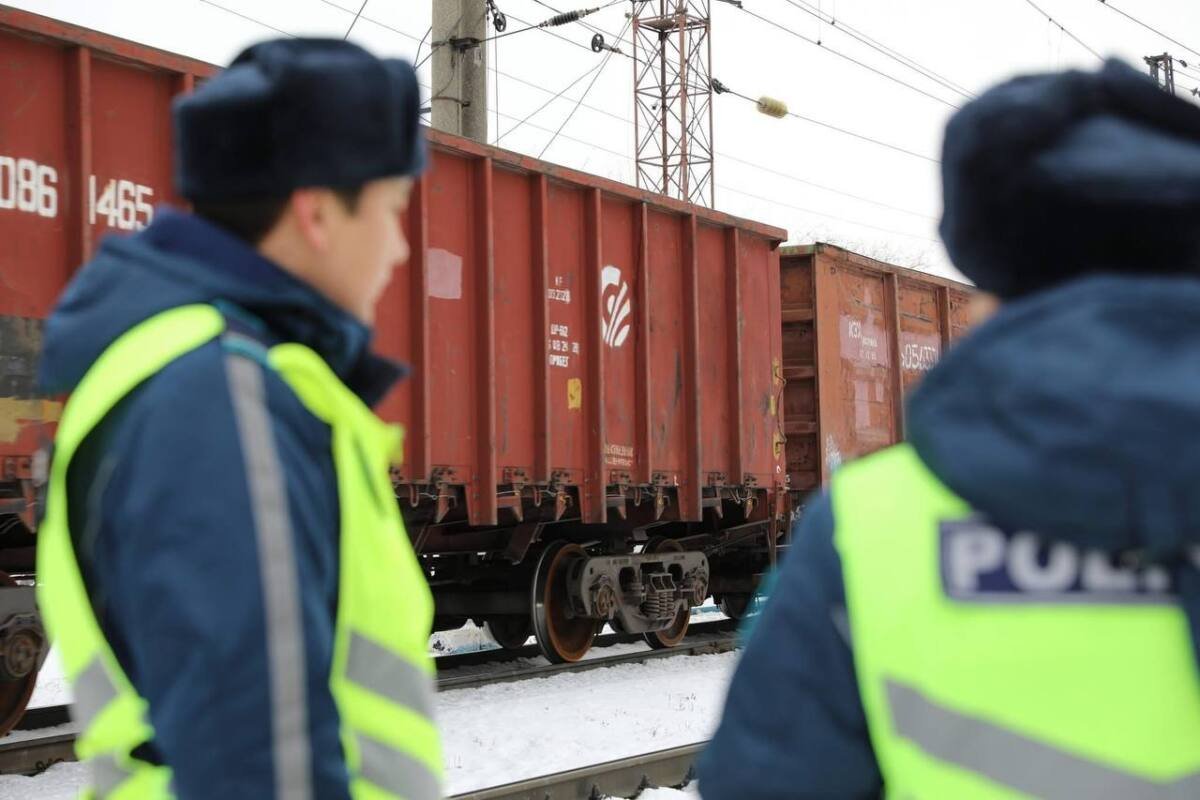 Более 4 тонн медного концентрата украли из ж/д вагонов пятеро жителей Абайской области