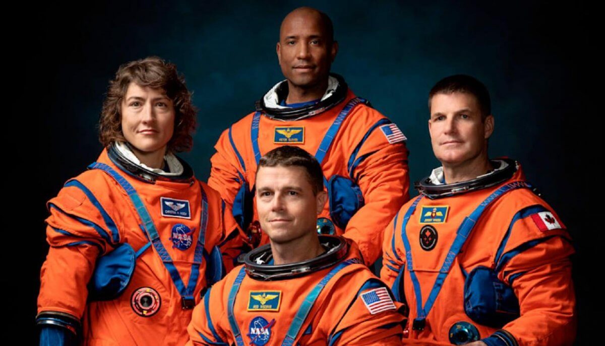 NASA запускает первый пилотируемый полет к Луне за более чем 50 лет