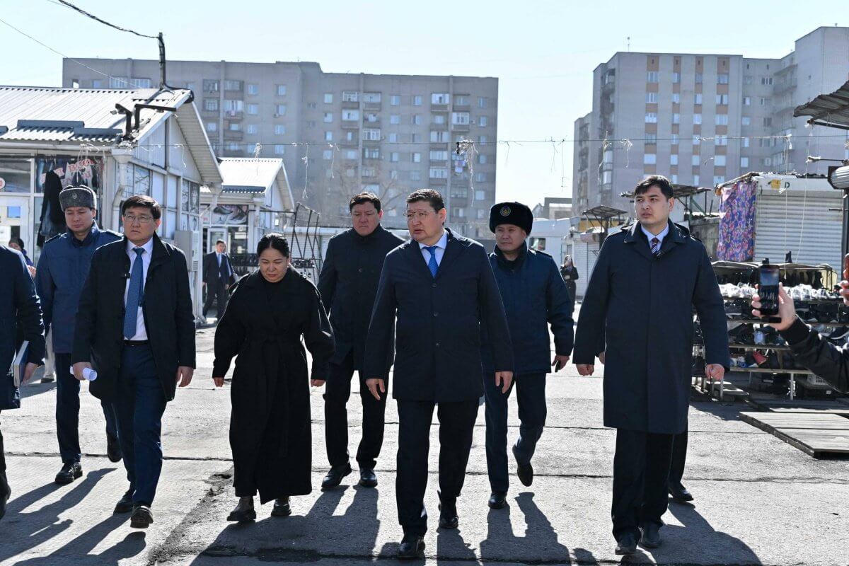 Берик Уали: Объекты торговли, обслуживающие население, должны соответствовать современным требованиям