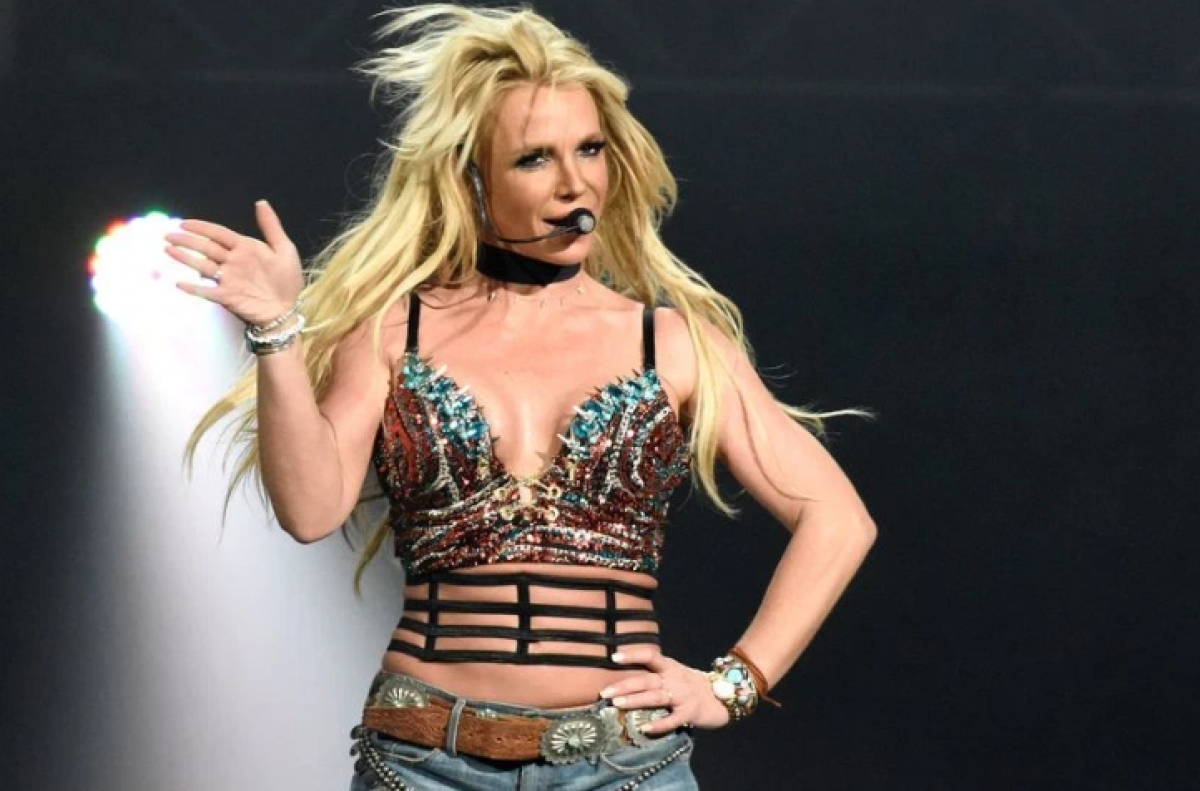 Сын Бритни Спирс взял фамилию матери после прекращения получения от нее денег