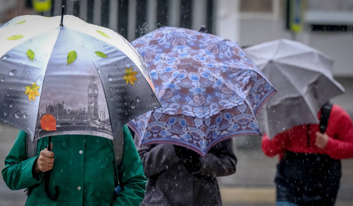 Казахстану грозит шторм: ветер до 20 м/с, грозы и град