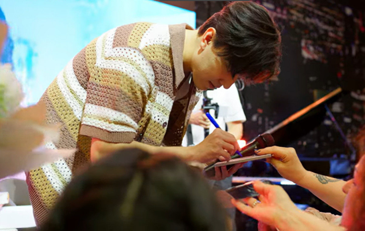 Фанаты Димаша Кудайбергена сняли фильм о его творчестве (ВИДЕО)