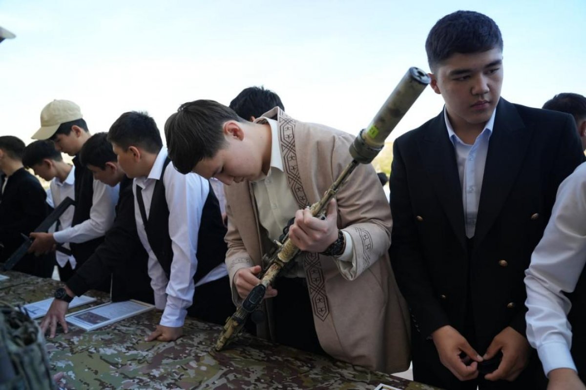 5500 молодых кызылординцев "вовлекли" в армию: Минобороны провело масштабную акцию