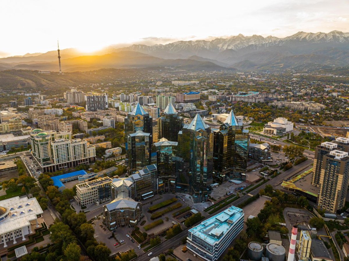 Теплая солнечная погода продолжит радовать алматинцев