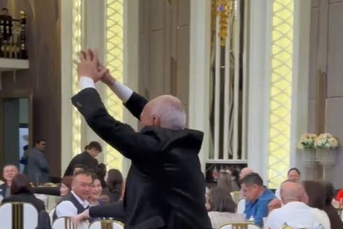 "Казахский Snoop Dogg": мужчина стал героем вирусного видео