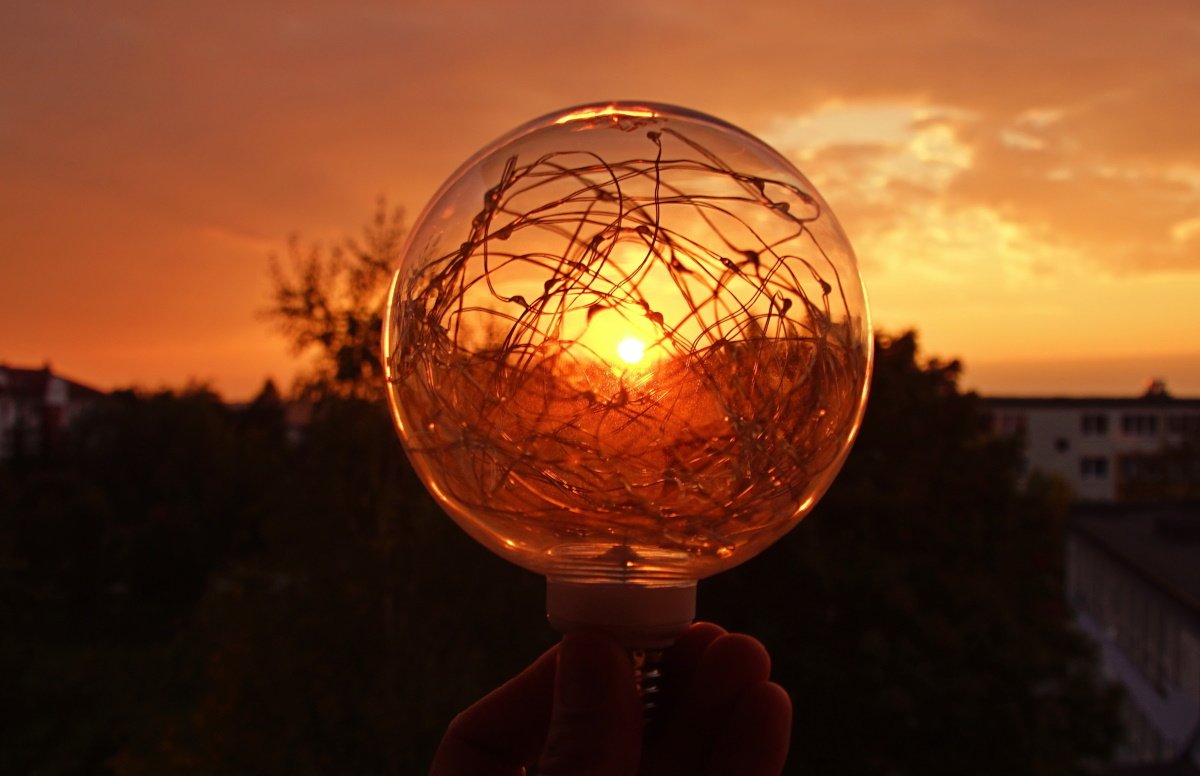 Ремонт на электросетях: где и когда отключат свет в Алматы