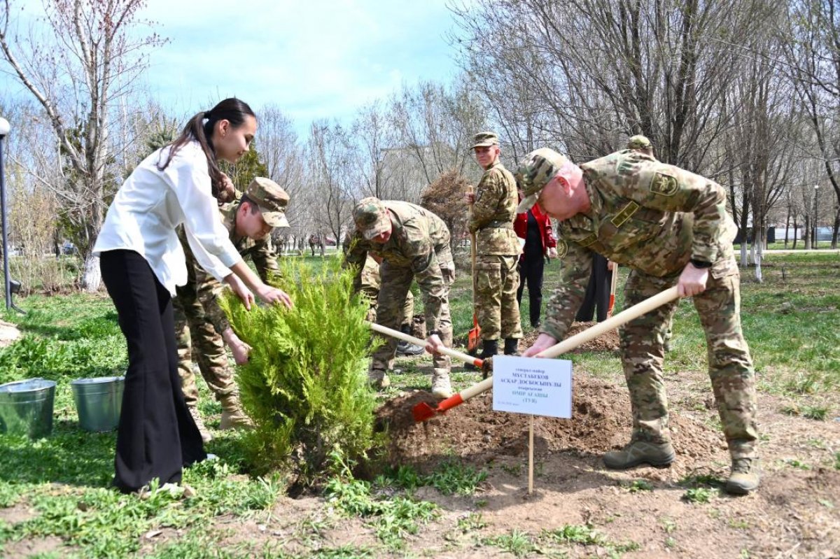 500 деревьев высадят в гарнизоне: военные подключились к акции “Таза Қазақстан”