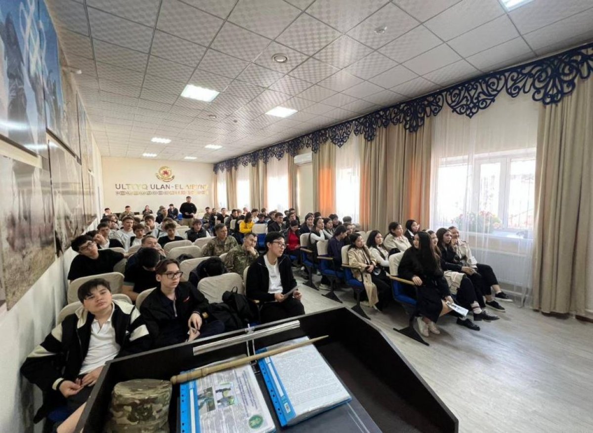 День открытых дверей для школьников и студентов колледжей прошел Нацгвардии