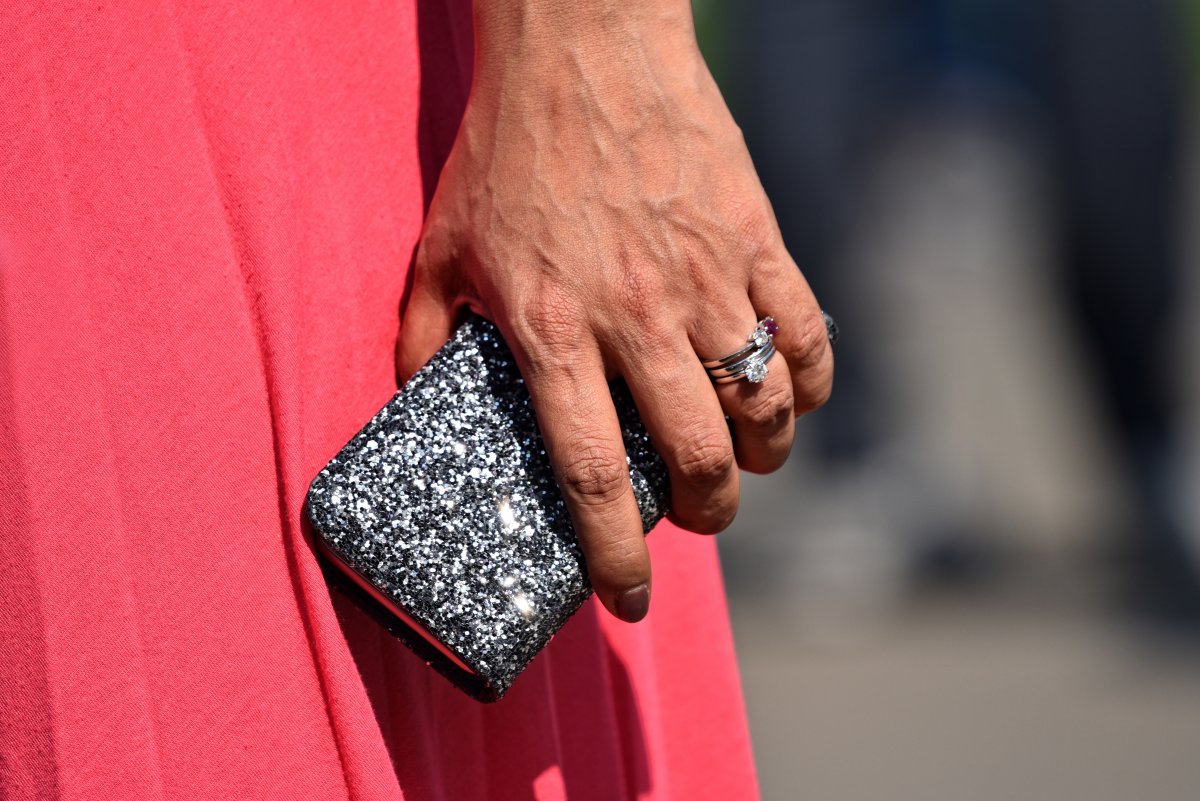 Павлодарка объявила о банкротстве после семейного торжества