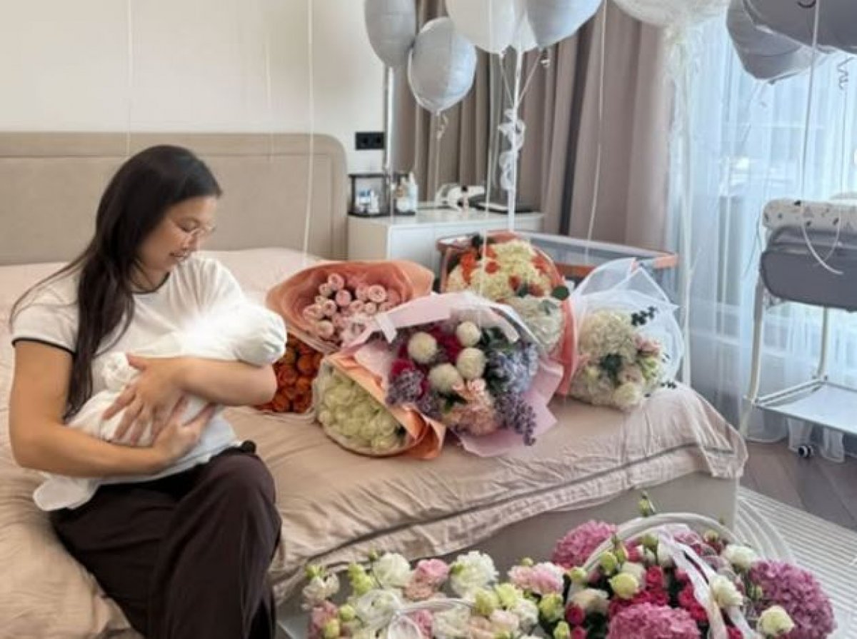 Паралимпийская чемпионка Акмарал Науатбек стала мамой