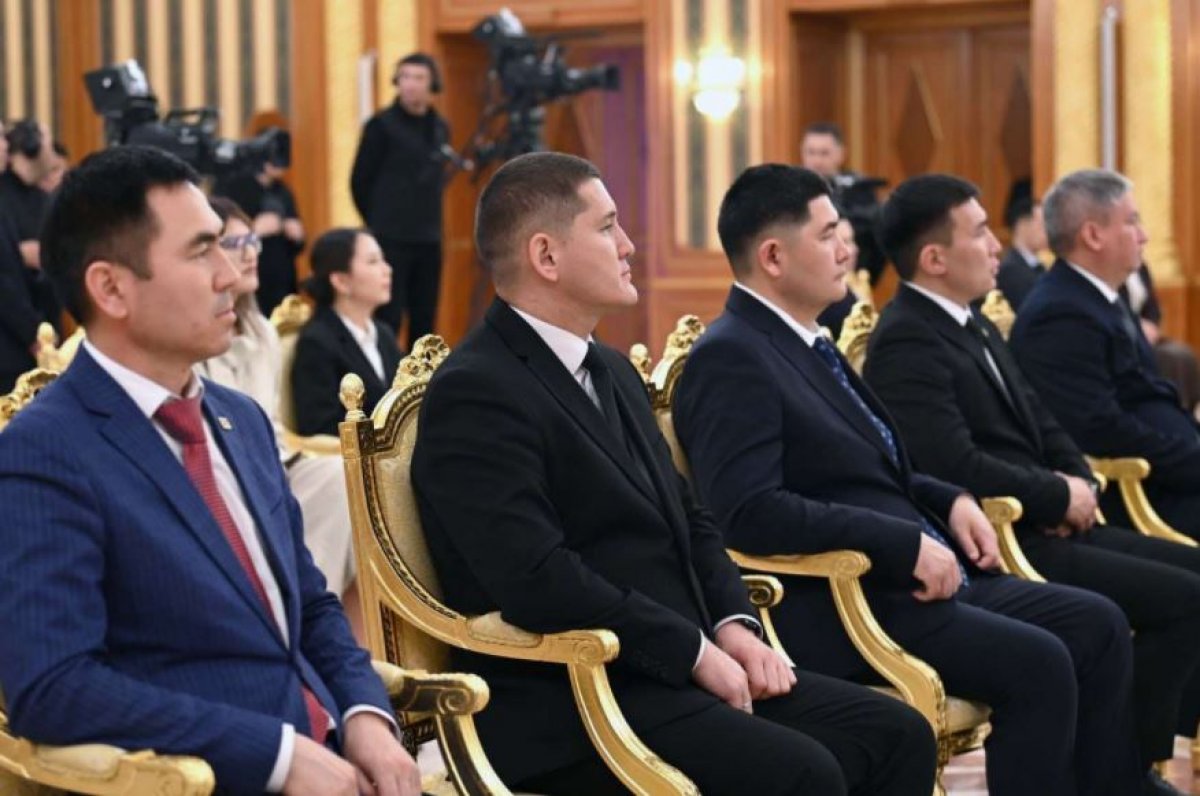 "Трагедий не становится меньше": Токаев поручил внедрить высокую культуру вождения и соблюдение гражданами правил