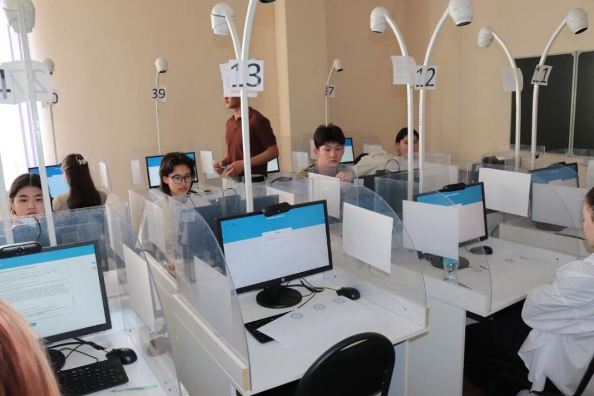 Прием заявлений на ЕНТ-2026 стартовал в Казахстане