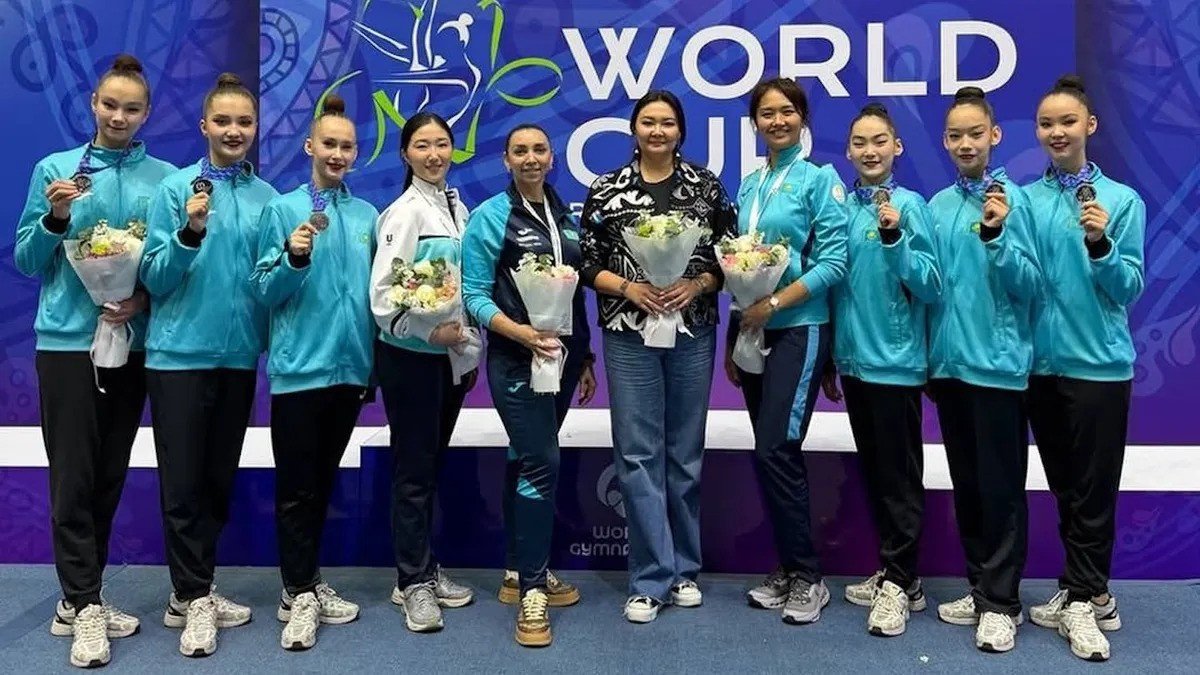 Казахстанские гимнастки завоевали медаль на этапе Кубка мира