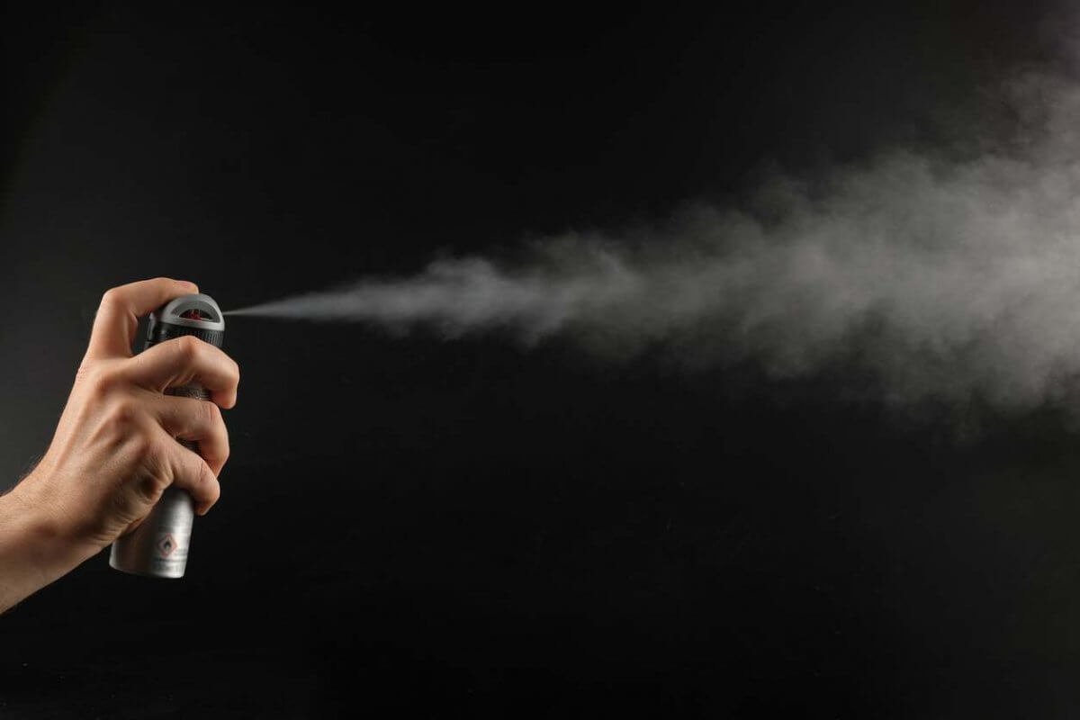 Газовый баллончик распылили в классе одной из школ Астаны