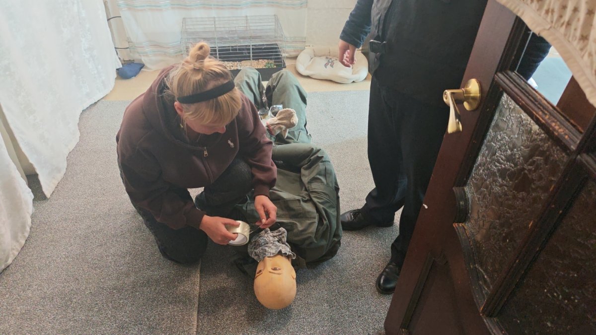 Мужчина погиб после того, как супруга связала его и заткнула рот кляпом