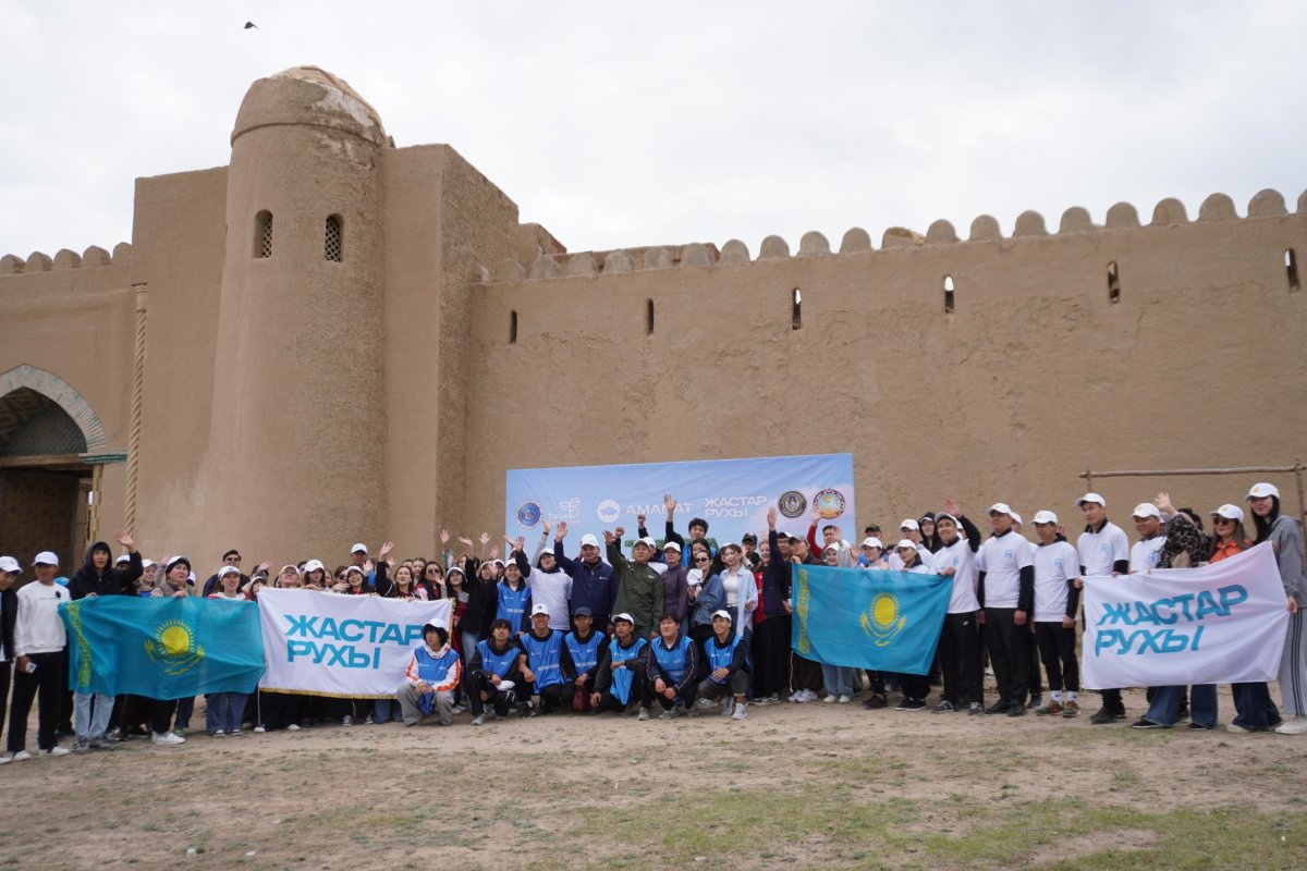 "Таза бейсенбі": активисты очистили территорию возле Города кочевников на берегу Или