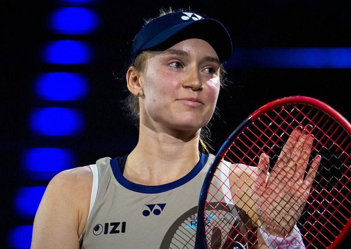 Помимо Porsche: сколько заработала Елена Рыбакина за победу в Штутгарте